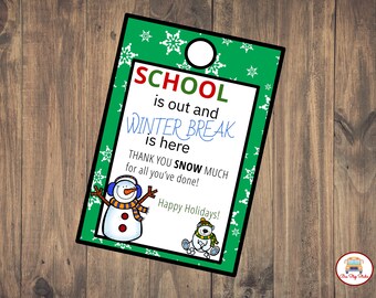 A escola acabou/etiqueta de presente para impressão nas férias de inverno