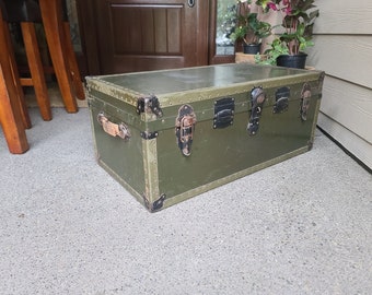 1930s Army Trunk Vintage Mid-Century Steamer Cartage Foot Locker Military  War Chest 1st Lieutenant Arlington Virginia