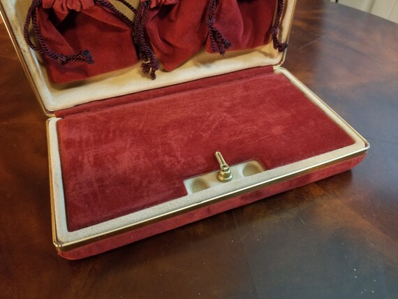 Red Velvet and Brass Vintage Jewelry Box - 1960s - image 7