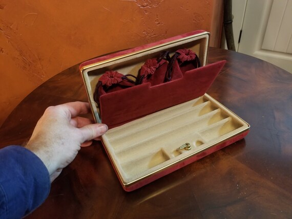 Red Velvet and Brass Vintage Jewelry Box - 1960s - image 8