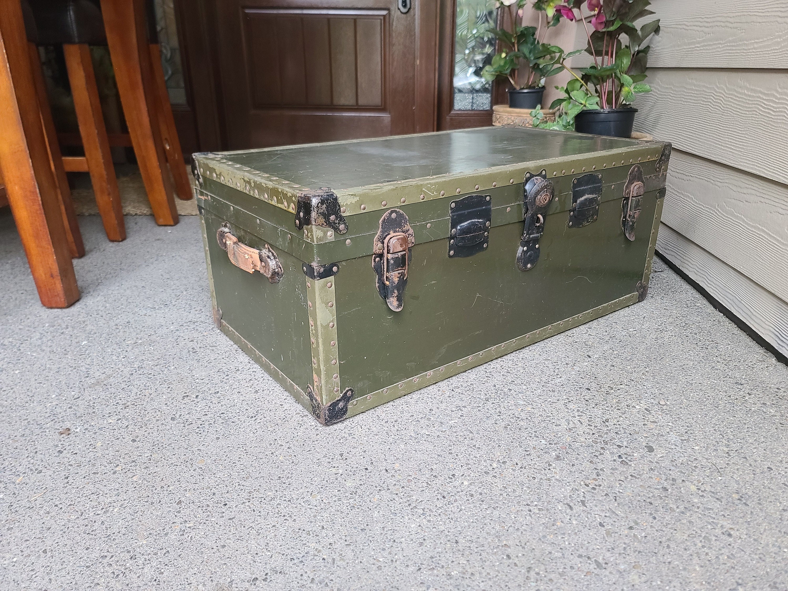 Vintage 1943 Shwayder Bros US Military Denver Co. Trunk/Foot