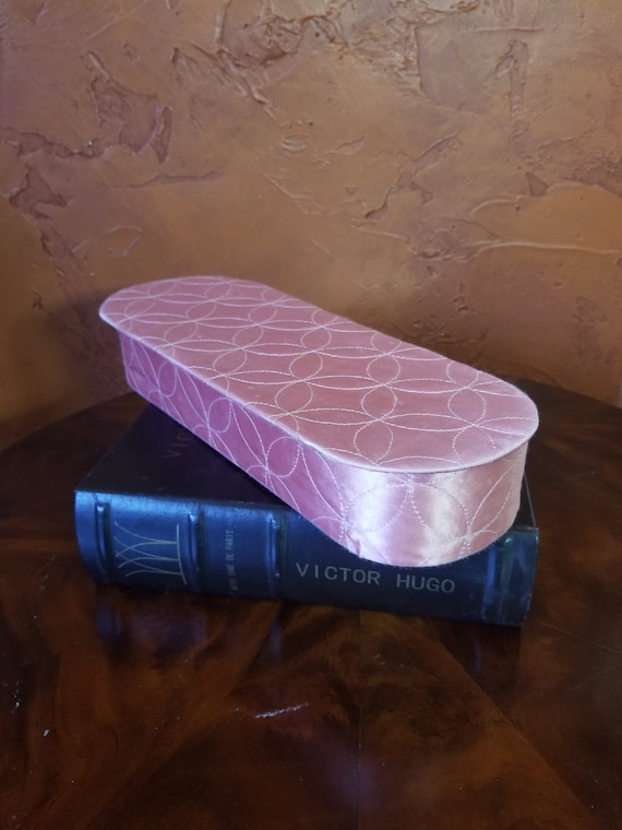 Fabulous 1960s Pink Quilted Satin Glove Box - image 1