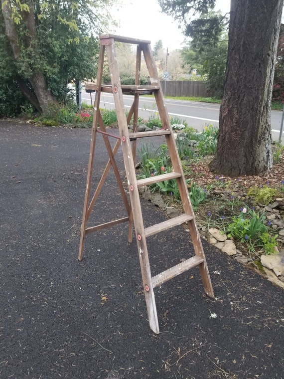 6 ft wooden ladder deals