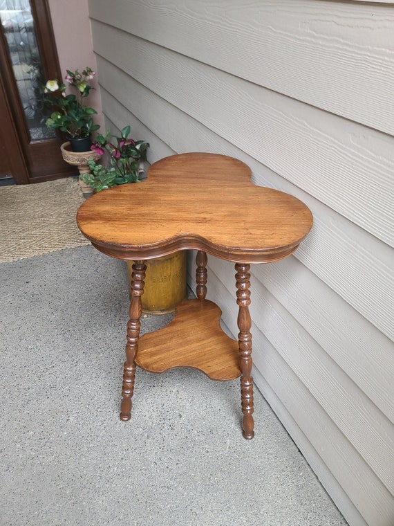 Vintage oak end tables deals