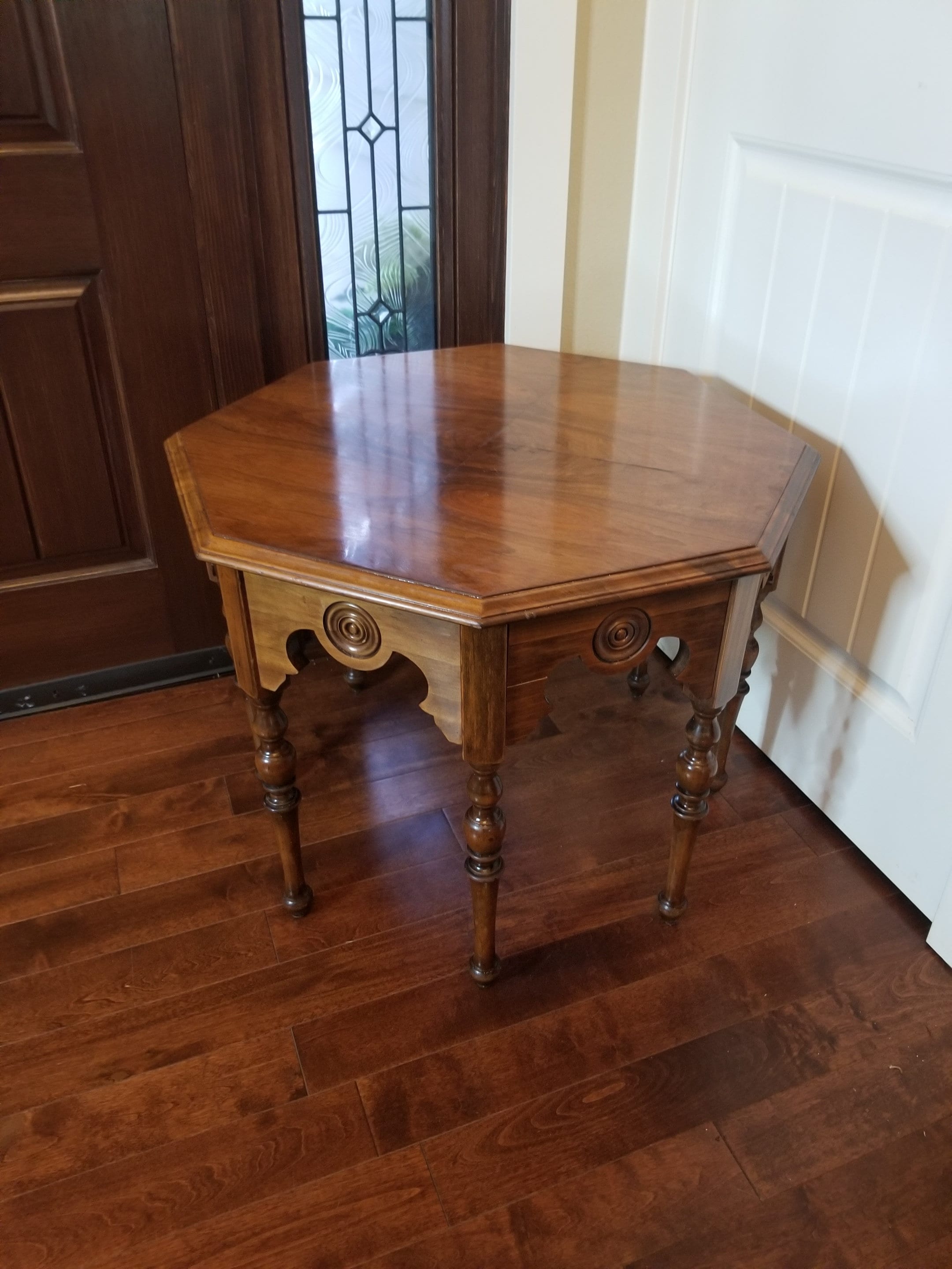Spectacular 8-legged, Walnut Vintage Coffee or End Table - Etsy