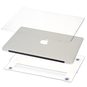 May include: A clear plastic case for a laptop computer. The case has a hard shell and a soft lining. The laptop is visible inside the case.