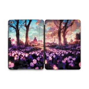 Puede incluir: Una ilustración digital de una ciudad con un cielo rosa y morado, dos árboles y un campo de flores moradas en primer plano.