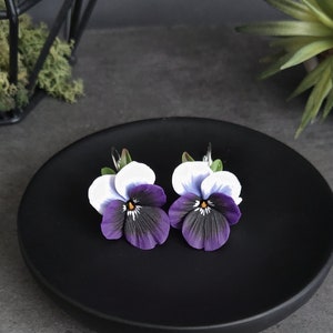 Pansy earrings, Purple flower earrings, Dangle floral earrings, Pansies jewelry, Violet jewelry, Flower gift for her