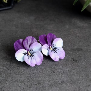 Pansy earrings, Purple blue earrings, Flower jewelry, Floral accessories, Botanical jewelry, Pansies gift for her
