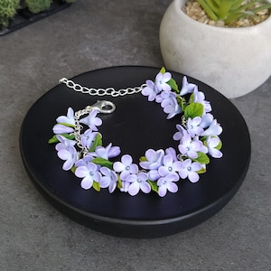 Lilac bracelet, Flower bracelet, Clay floral jewelry, Light purple jewelry, Spring blooming, Bloom jewelry, Botanical jewelry