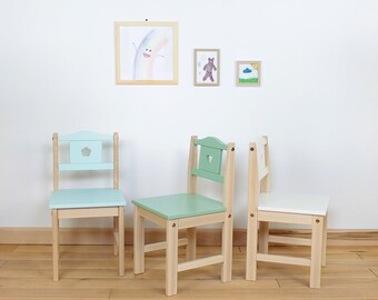 Chaise en bois pour un enfant d'âge préscolaire Bois de hêtre Choix de couleurs. Deux tailles !