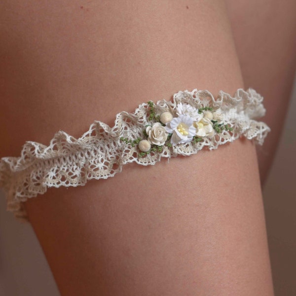 Bridal garter, beige bridal garter, ivory garter, flower garter in neutral tones