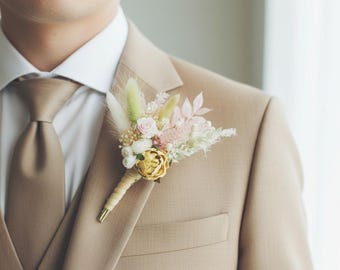 Blush & Ivory Wedding Boutonniere: Dried Flower Groomsmen Lapel Pin