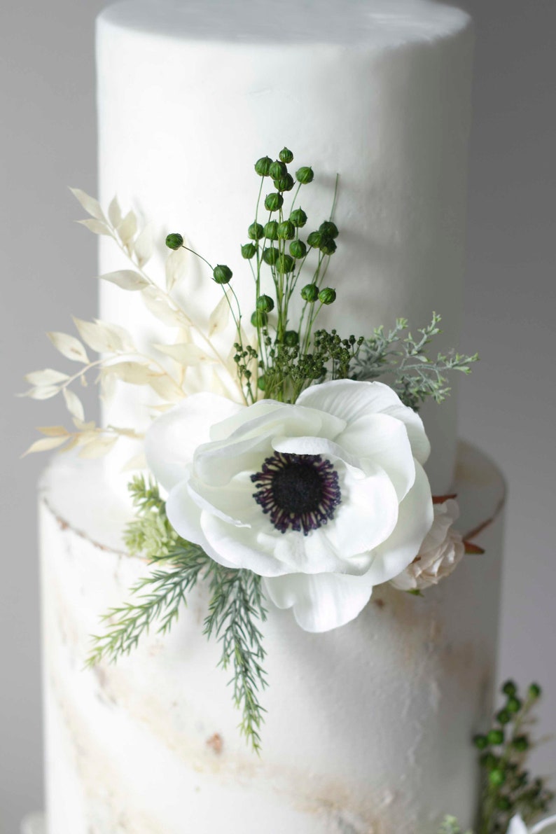 Anemone cake topper flowers wedding, Cake topper flowers garden, Cake topper flower decoration, cake topper fake flowers, white flowers cake image 2