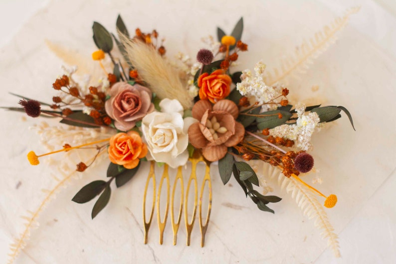 Rustic Autumn Hair Comb, Handcrafted with Beautiful Floral Accents, Fall Inspired Floral Accessories for Every Hairstyle image 4