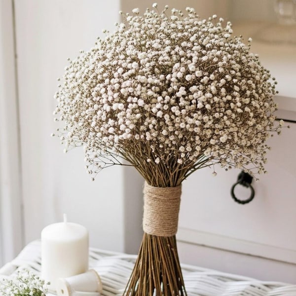 Ramo de novia de gypsophila preservada: un elegante arreglo floral para recordar