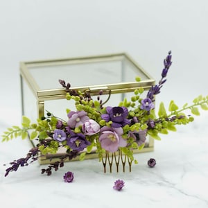 Puprle and green wedding pin, lilac bridal headdress, purple and green honor headpiece ladies , pinned for the bride's .