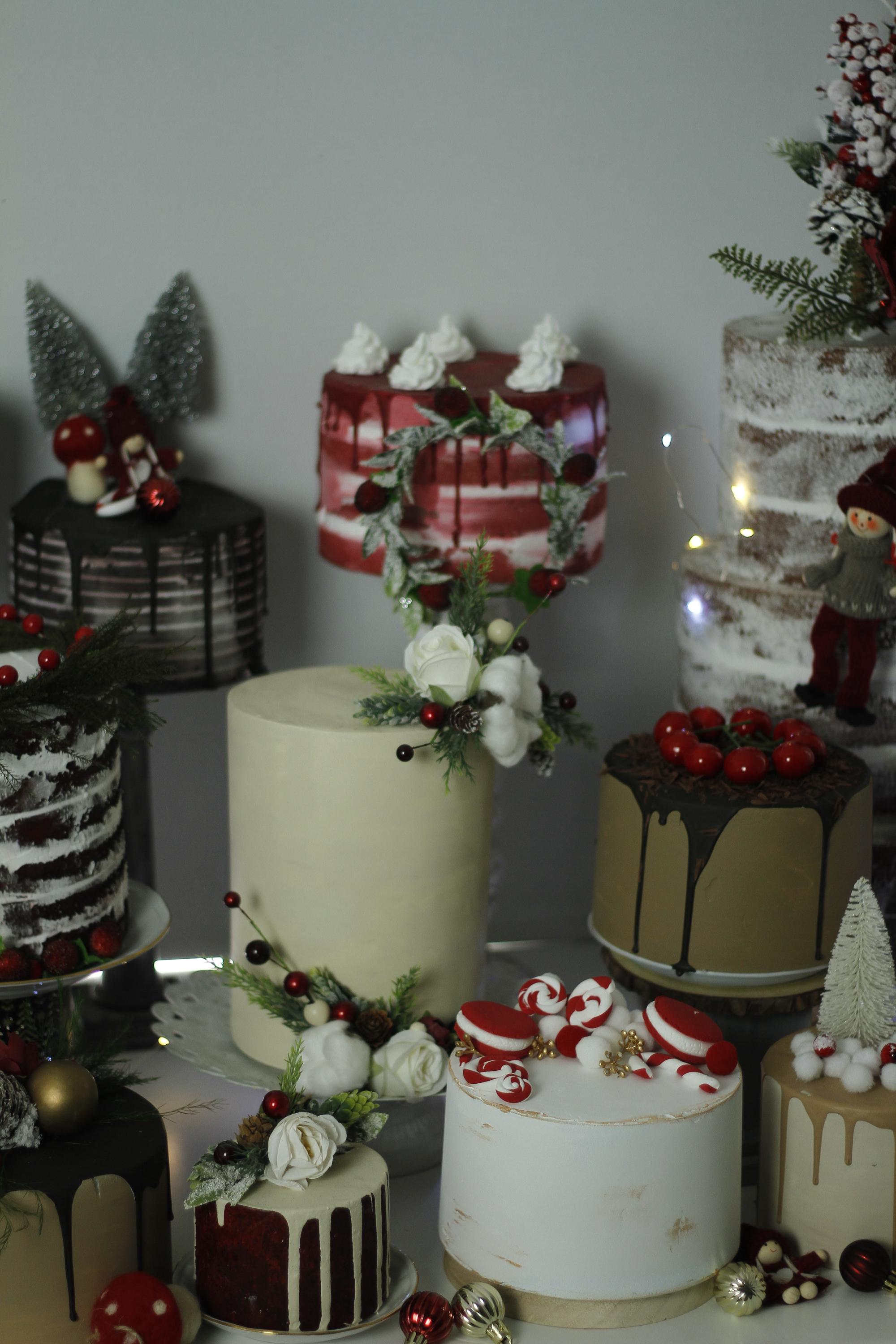 Mini Raspberry Wreath Cake Topper: Frosted Christmas Cake Decoration - Etsy