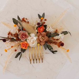 Rustic Autumn Hair Comb, Handcrafted with Beautiful Floral Accents, Fall Inspired Floral Accessories for Every Hairstyle image 2