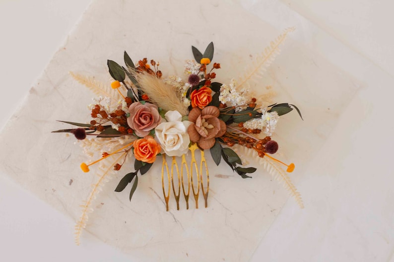 Rustic Autumn Hair Comb, Handcrafted with Beautiful Floral Accents, Fall Inspired Floral Accessories for Every Hairstyle image 2