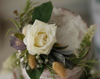 Wildflower Wedding Cake Topper: Rustic Floral Arrangement