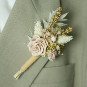 Neutral Dried Flower Boutonniere: Champagne Beige Wedding Lapel Pin