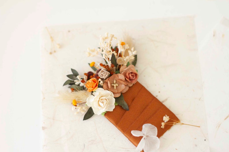 Rustic Autumn Hair Comb, Handcrafted with Beautiful Floral Accents, Fall Inspired Floral Accessories for Every Hairstyle Pocket