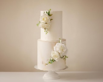 White Flower Wedding Cake Topper: Elegant Floral Set of 2