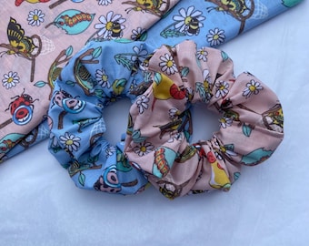 Natuurscrunchies | bijencadeaus, scrunchies, vlinderscrunchie, wormenscrunchie, minibeast-scrunchie, madeliefjescrunchies, lieveheersbeestjesscrunchie