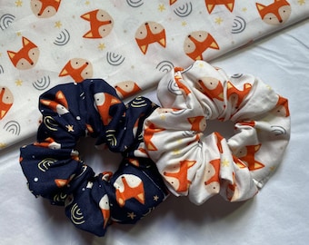Fox Scrunchies | fox scrunchies, fox gifts, scrunchies, fox accessories, gifts for fox lovers, fox pattern, nature scrunchies, fox print