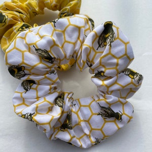 Yellow Bee Scrunchies | Bee scrunchies, bee gifts, scrunchies, honeycomb scrunchies, yellow scrunchies, gifts for bee lovers, bee print White