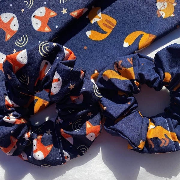 Fox Scrunchies | fox scrunchies, fox gifts, scrunchies, fox accessories, gifts for fox lovers, fox pattern, nature scrunchies, fox print