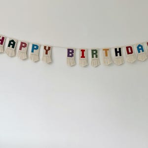 PATTERN: HAPPY BIRTHDAY macrame banner tutorial