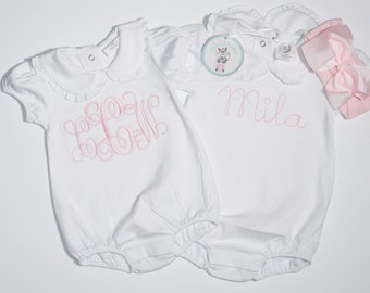 Bébé et petite fille personnalisés, cadeau barboteuse blanche à bulles, bébé personnalisé, noeud/bandeau rose clair, barboteuse à monogramme, coton pima