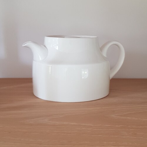 Wedgwood Metallised bone China England teapot shops teapot