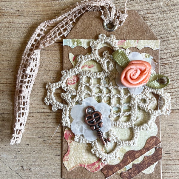 Shabby-Chic Vintage Package Tag