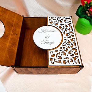 Gepersonaliseerde houten bruiloftsherinneringsdoos – aangepaste naam en datum – lasergesneden elegante herinneringskist voor verloving, jubileum, gastenbedankjes