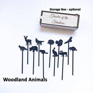 Teatro delle ombre degli animali del bosco - Creature della foresta realizzate a mano su manici di legno - Spettacolo di marionette di Forestland - Set di gioco fantasioso per l'ora delle storie