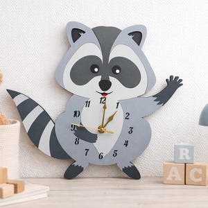 Orologio da parete a forma di procione, orologio da parete per cameretta dei bambini, idea regalo per neonati, orologio da parete con movimento silenzioso, decorazione per cameretta dei bambini, orologio da parete per cameretta dei bambini, regalo unico per neonati
