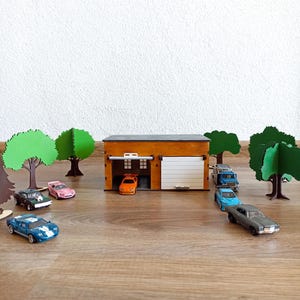 Wooden Toy Car Parking Garage, Toddler Boy Gift for Christmas, Wooden Toy Car Service and Carwash for Play, 1 64 Scale Car, Junior Playhouse
