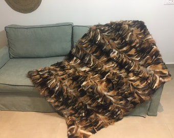 Real Fox Fur Blanket: Red/Arctic/Cross Fox Throw with Satin Lining