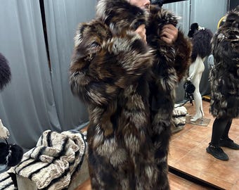 Luxury Men  long  fox fur coat with collar / Real Fur outwear