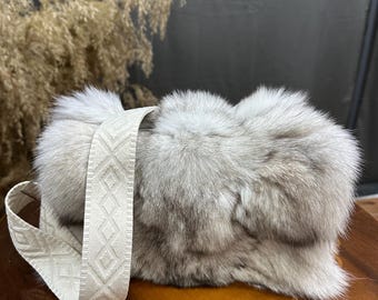 Luxurious Adjustable-Strap Crossbody Bag in Blue/Fawn light /Red Fox Fur with Removable strap