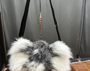 Luxurious adjustable-Strap Crossbody Bag in Platinum / Golden/Platinum Light fox fur with Removable Hardware