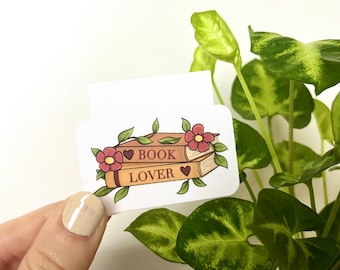 Book lover matte magnetic bookmark