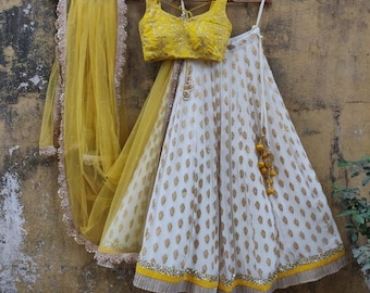 White  Zarin Buti Georgette Lehenga with Yellow Silk Blouse, Indian Designer Lehenga,  Wedding lehenga, Crop Top skirt,  Lehenga choli