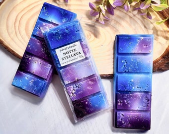 Notte Stellata scented natural soy wax, fruity fragrance of juicy black plums, rhubarb, sweet peach and vanilla