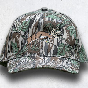 Bowhunter Snapback, deer hunting hat, old school deer hunting hat, bow hunter, archery hunting, deer embroidery hat, deer hat with rope