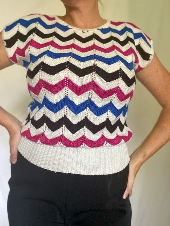 Vintage Chevron Striped Shortsleeve Sweater