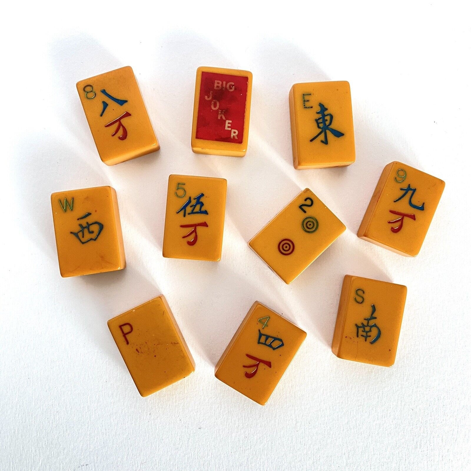 Identifying a vintage mahjong set with unique tiles